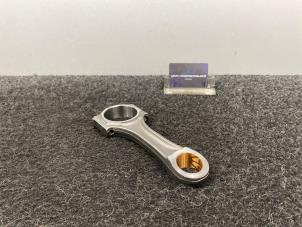 Gebruikte Drijfstang Landrover Range Rover Evoque (LVJ/LVS) 2.2 SD4 16V Coupe Prijs € 74,95 Inclusief btw aangeboden door Van Kronenburg Engines