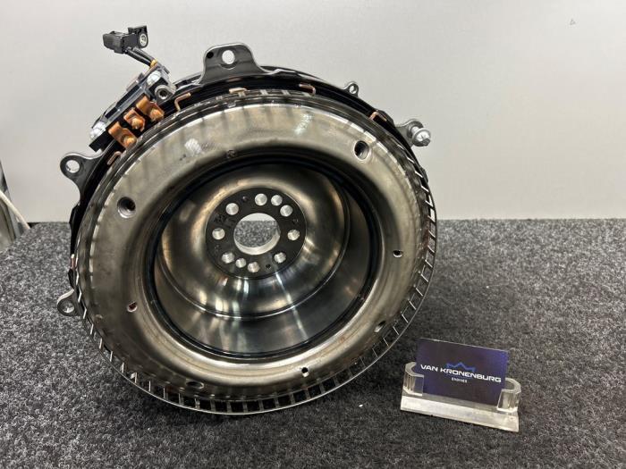 Nieuwe Dynamo Mercedes GLE (V167) 53 AMG 3.0 EQ Boost 24V 4-Matic+ Prijs € 1.000,00 Inclusief btw aangeboden door Van Kronenburg Engines