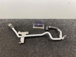 Gebruikte Waterpijp Mercedes GLE (V167) 450 EQ Boost 3.0 24V 4-Matic Prijs € 22,51 Inclusief btw aangeboden door Van Kronenburg Engines