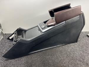 Gebruikte Armsteun Mercedes GLS AMG (X166) 5.5 63 AMG V8 32V 4-Matic Prijs € 181,50 Inclusief btw aangeboden door Van Kronenburg Engines