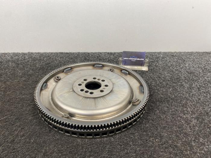 Gebruikte Starterkrans Mercedes S (222.0/222.1) 3.0 S-400d Prijs € 150,00 Inclusief btw aangeboden door Van Kronenburg Engines
