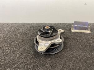 Gebruikte Waterpomp Bentley Continental GT 6.0 W12 48V Prijs € 99,99 Inclusief btw aangeboden door Van Kronenburg Engines