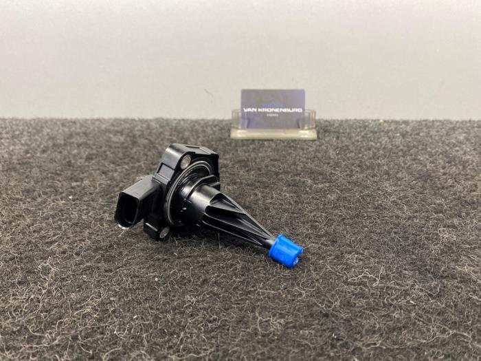 Gebruikte Oliepeil sensor Audi A3 Sportback (8VA/8VF) 2.0 TDI 16V Prijs € 15,00 Inclusief btw aangeboden door Van Kronenburg Engines