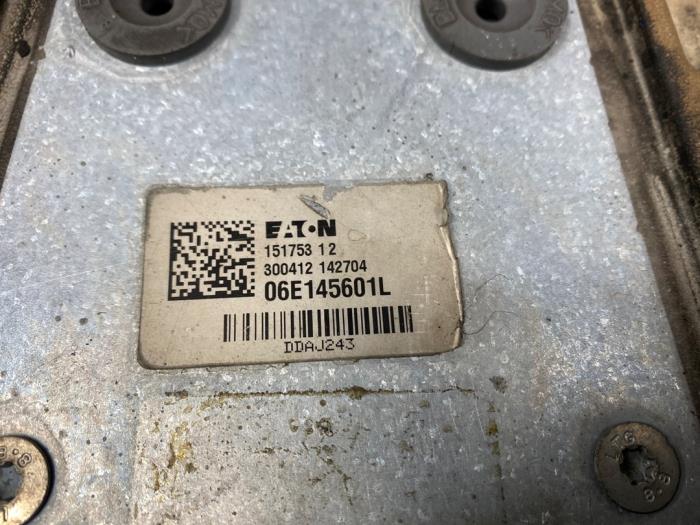 Compressor van een Audi S5 (8T3) S5 3.0 TFSI V6 24V 2014