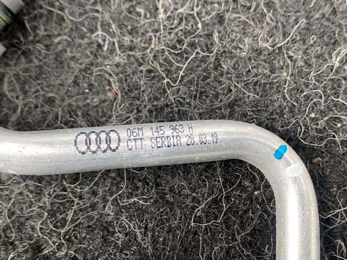 Turbo Pijp van een Audi S5 (F53/F5P) 3.0 TFSI V6 24V 2018