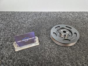 Gebruikte Krukas Poelie Volkswagen Golf VII (AUA) 2.0 R 16V Prijs € 19,00 Inclusief btw aangeboden door Van Kronenburg Engines