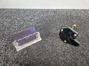 Gebruikte Oliepeil sensor Volkswagen Transporter T6 2.0 TSI Prijs € 17,94 Inclusief btw aangeboden door Van Kronenburg Engines
