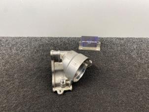 Gebruikte Oliefilterhuis BMW 3 serie (F30) 320i 2.0 16V Prijs € 30,00 Inclusief btw aangeboden door Van Kronenburg Engines