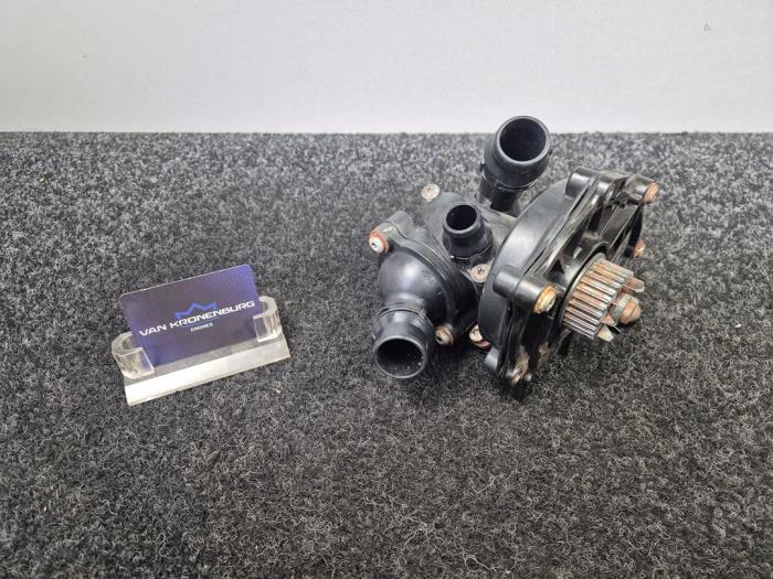 Gebruikte Thermostaathuis Volkswagen Beetle (16AB) 2.0 GSR 16V Prijs € 75,00 Inclusief btw aangeboden door Van Kronenburg Engines