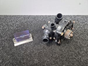 Gebruikte Thermostaathuis Volkswagen Beetle (16AB) 2.0 GSR 16V Prijs € 75,00 Inclusief btw aangeboden door Van Kronenburg Engines