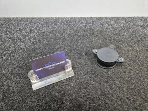 Gebruikte Nokkenas Verstelling Jaguar XJ (X351) 5.0 XJ-R V8 S/C 32V Prijs € 30,00 Inclusief btw aangeboden door Van Kronenburg Engines