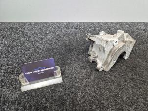 Gebruikte Motorsteun Mitsubishi L-200 2.4 Clean Diesel 4WD Prijs € 49,95 Inclusief btw aangeboden door Van Kronenburg Engines