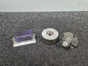 Gebruikte Nokkenas Verstelling Mercedes C (W204) 6.2 C-63 AMG V8 32V Prijs € 300,00 Inclusief btw aangeboden door Van Kronenburg Engines