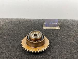 Gebruikte Nokkenas Verstelling BMW 5 serie (E39) 540i 32V Prijs € 349,94 Inclusief btw aangeboden door Van Kronenburg Engines