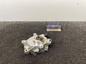 Gebruikte Vacuumpomp (Benzine) Mercedes E-Klasse AMG (W212) 5.5 E-63 AMG V8 32V Prijs € 75,00 Inclusief btw aangeboden door Van Kronenburg Engines