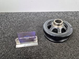 Gebruikte Krukas Poelie Mercedes C-Klasse AMG (W204) 6.2 C-63 AMG V8 32V Black Series Prijs € 121,00 Inclusief btw aangeboden door Van Kronenburg Engines