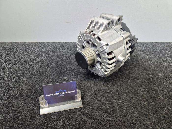 Gebruikte Dynamo BMW 5 serie (G30) M5 Competition 4.4 V8 32V TwinPower Turbo Prijs € 224,95 Inclusief btw aangeboden door Van Kronenburg Engines