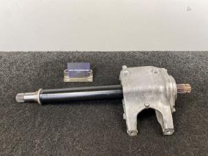 Gebruikte Homokineetas links-voor Mercedes C (W205) C-250 2.0 CGI 16V Prijs € 130,00 Inclusief btw aangeboden door Van Kronenburg Engines