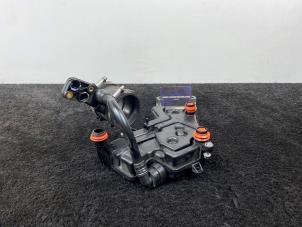 Gebruikte Carterventilatie Mercedes C-Klasse AMG (W205) C-63 AMG 4.0 V8 Biturbo Prijs € 99,99 Inclusief btw aangeboden door Van Kronenburg Engines