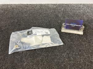 Nieuwe Druksensor Mercedes E (W212) E-350 CDI V6 24V BlueEfficiency Prijs € 48,40 Inclusief btw aangeboden door Van Kronenburg Engines