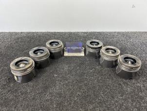 Gebruikte Zuiger Mercedes GLE (W166) 350d 3.0 V6 24V BlueTEC 4-Matic Prijs € 1.210,00 Inclusief btw aangeboden door Van Kronenburg Engines