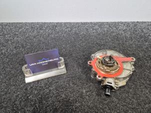 Gebruikte Vacuumpomp (Benzine) Audi A6 Avant (C7) 3.0 V6 24V TFSI Quattro Prijs € 65,00 Inclusief btw aangeboden door Van Kronenburg Engines