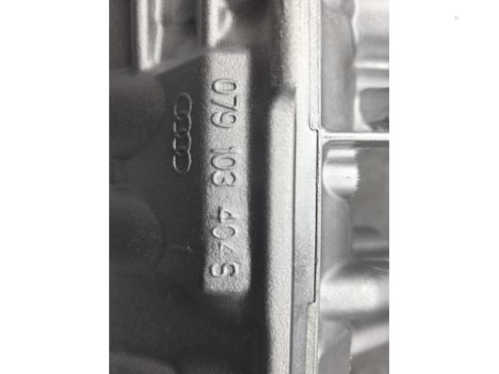 Cilinderkop van een Audi RS6