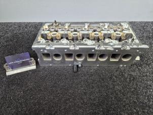 Gebruikte Cilinderkop Volkswagen Transporter T6 2.0 TDI Prijs € 749,95 Inclusief btw aangeboden door Van Kronenburg Engines