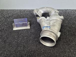Gebruikte Turbo Pijp Volkswagen Transporter T6 2.0 TDI 204 Prijs € 99,95 Inclusief btw aangeboden door Van Kronenburg Engines