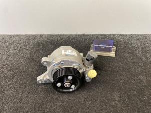 Gebruikte Servopomp Mercedes ML III (166) 3.0 ML-350 BlueTEC V6 24V 4-Matic Prijs € 605,00 Inclusief btw aangeboden door Van Kronenburg Engines