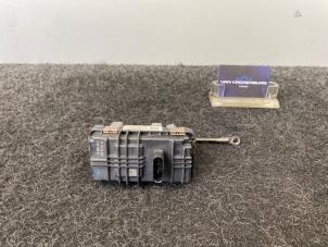 Gebruikte Actuator elektrisch (Turbo) Mercedes C (W205) C-220d 2.0 Turbo 16V 4-Matic Prijs € 99,99 Inclusief btw aangeboden door Van Kronenburg Engines