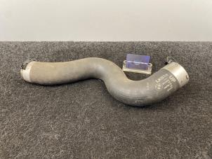 Gebruikte Intercooler Buis BMW 1 serie (F20) 118i 1.5 TwinPower 12V Van Prijs € 29,95 Inclusief btw aangeboden door Van Kronenburg Engines