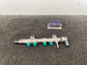 Gebruikte Injector brug BMW 1 serie (F20) 116d 1.5 12V TwinPower Prijs € 39,95 Inclusief btw aangeboden door Van Kronenburg Engines