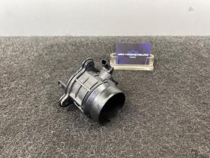 Gebruikte Luchtmassameter BMW 1 serie (F20) 116d 1.5 12V TwinPower Prijs € 24,95 Inclusief btw aangeboden door Van Kronenburg Engines