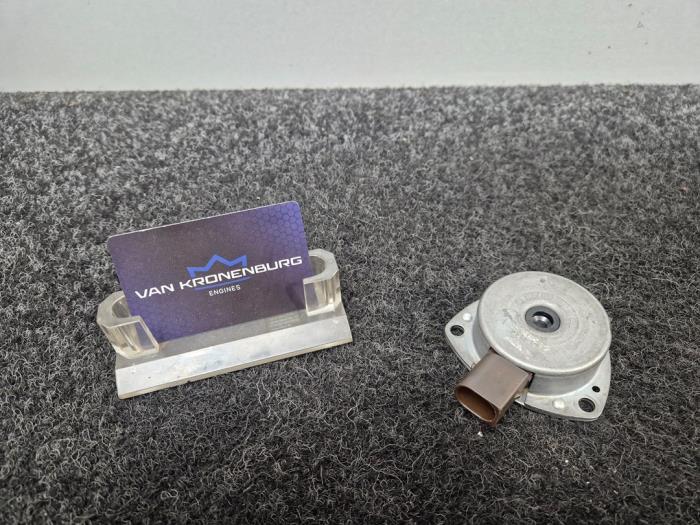 Gebruikte Nokkenas Verstelling Mercedes C Sportcoupé (C203) 1.8 C-180K 16V Prijs € 19,95 Inclusief btw aangeboden door Van Kronenburg Engines