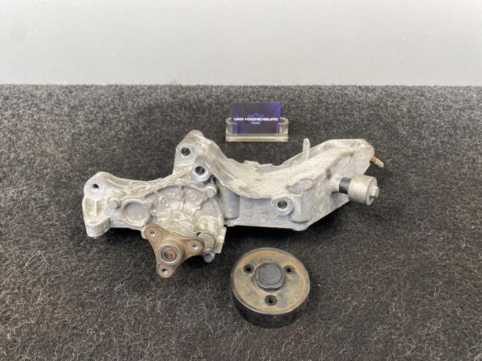 Gebruikte Waterpomp BMW 1 serie (F20) 116d 1.5 12V TwinPower Prijs € 44,95 Inclusief btw aangeboden door Van Kronenburg Engines
