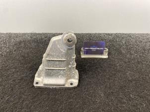 Gebruikte Motorsteun Mercedes CL AMG (215) 5.4 CL-55 AMG V8 24V Prijs € 49,95 Inclusief btw aangeboden door Van Kronenburg Engines