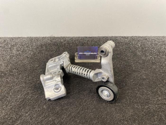 Gebruikte Spanner multiriem Mercedes CLA (117.3) 2.2 CLA-220 CDI, 220 d 16V Prijs € 24,20 Inclusief btw aangeboden door Van Kronenburg Engines