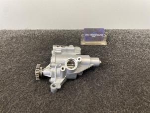 Nieuwe Oliepomp Volkswagen Golf VII (AUA) 2.0 GTI 16V Prijs € 150,00 Inclusief btw aangeboden door Van Kronenburg Engines