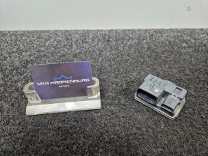 Gebruikte Gloeirelais BMW 1 serie (F20) 114d 1.5 12V TwinPower Prijs € 20,00 Inclusief btw aangeboden door Van Kronenburg Engines