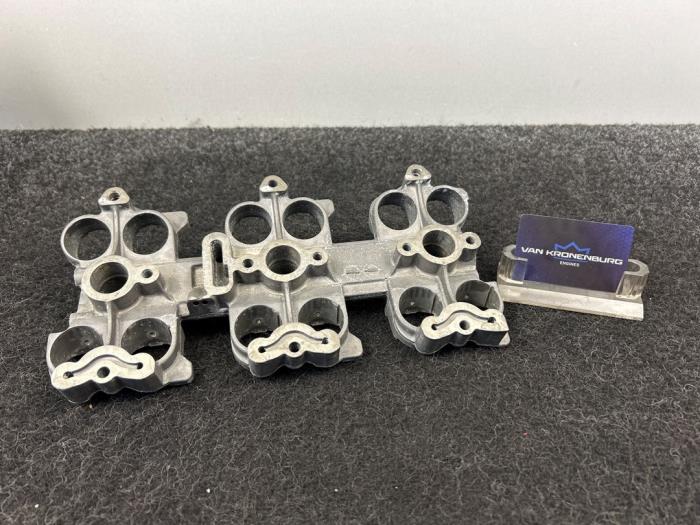 Gebruikte Kleppenblok hydraulisch Porsche 911 (996) 3.6 Carrera 24V Prijs € 99,95 Inclusief btw aangeboden door Van Kronenburg Engines