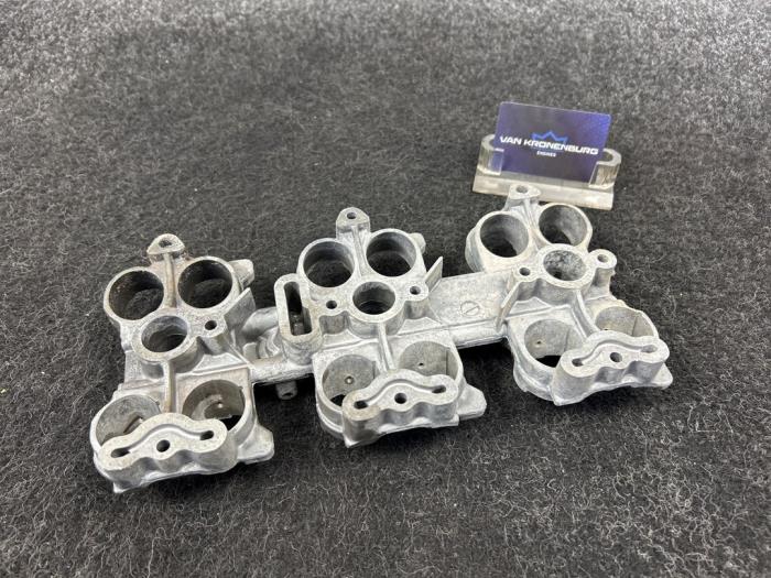 Gebruikte Kleppenblok hydraulisch Porsche 911 (996) 3.6 Carrera 4 24V Prijs € 399,95 Inclusief btw aangeboden door Van Kronenburg Engines