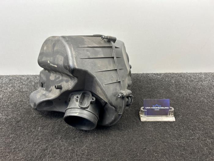 Gebruikte Luchtfilterhuis Audi S8 (D4) 4.0 Plus V8 TFSI 32V Prijs € 44,95 Inclusief btw aangeboden door Van Kronenburg Engines