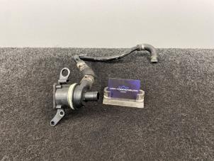 Gebruikte Extra waterpomp Audi A5 (8T3) 2.0 45 TFSI 16V Quattro Prijs € 99,95 Inclusief btw aangeboden door Van Kronenburg Engines