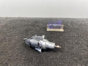 Nieuwe Actuator elektrisch (Turbo) Mercedes C (W205) C-200 1.5 EQ Boost Prijs € 121,00 Inclusief btw aangeboden door Van Kronenburg Engines