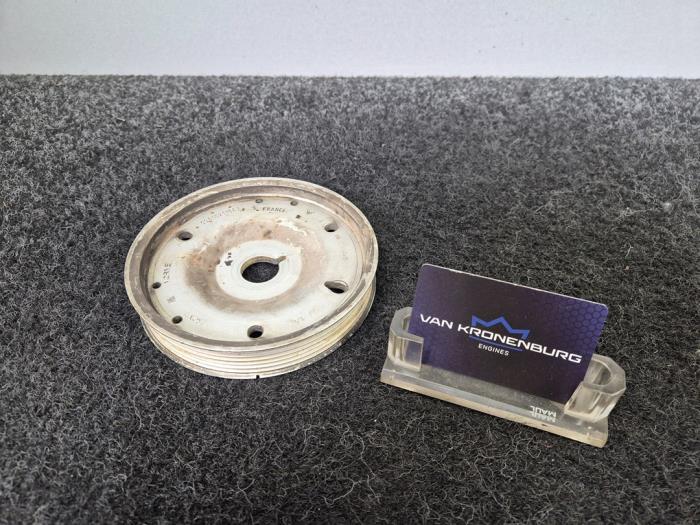 Gebruikte Krukas Poelie Porsche 911 (996) 3.6 Carrera 24V Prijs € 29,95 Inclusief btw aangeboden door Van Kronenburg Engines