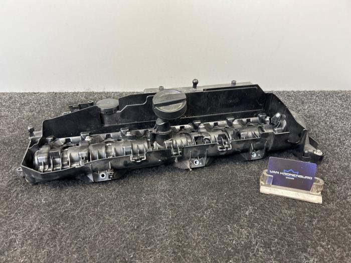 Gebruikte Kleppendeksel BMW 5 serie (G30) 530d xDrive 3.0 TwinPower Turbo 24V Prijs € 174,95 Inclusief btw aangeboden door Van Kronenburg Engines