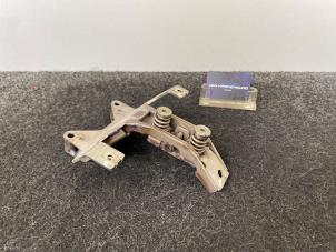 Gebruikte Steun (diversen) Mercedes A (W176) 2.0 A-45 AMG Turbo 16V 4-Matic Prijs € 300,00 Inclusief btw aangeboden door Van Kronenburg Engines