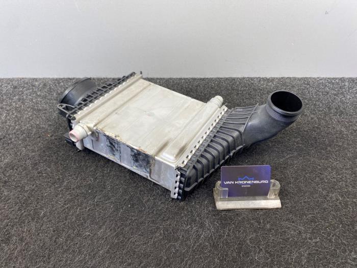 Gebruikte Intercooler Mercedes A (W176) 2.0 A-45 AMG Turbo 16V 4-Matic Prijs € 150,00 Inclusief btw aangeboden door Van Kronenburg Engines
