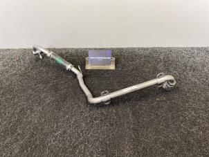 Gebruikte Waterpijp Mercedes A (W176) 2.0 A-45 AMG Turbo 16V 4-Matic Prijs € 74,95 Inclusief btw aangeboden door Van Kronenburg Engines
